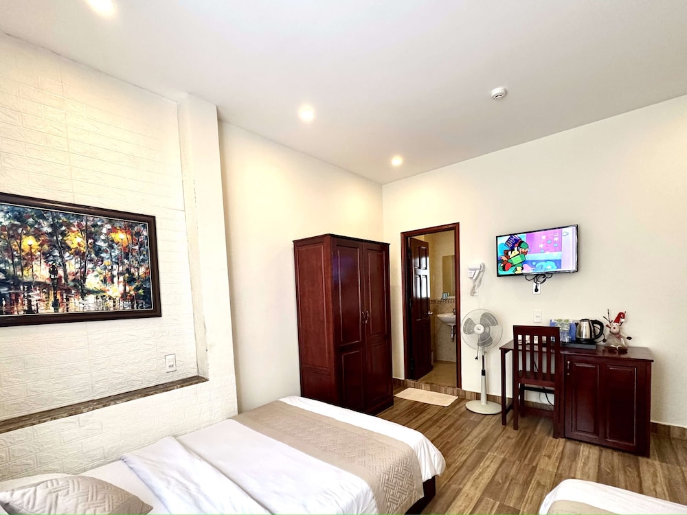 nam xuan premium hotel