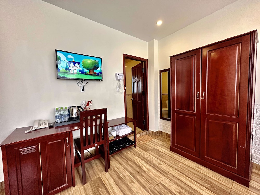 nam xuan premium hotel