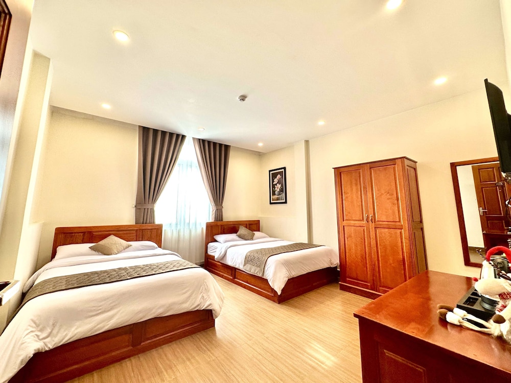 nam xuan premium hotel