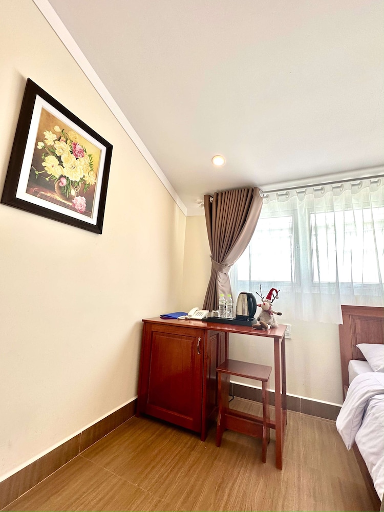 nam xuan premium hotel