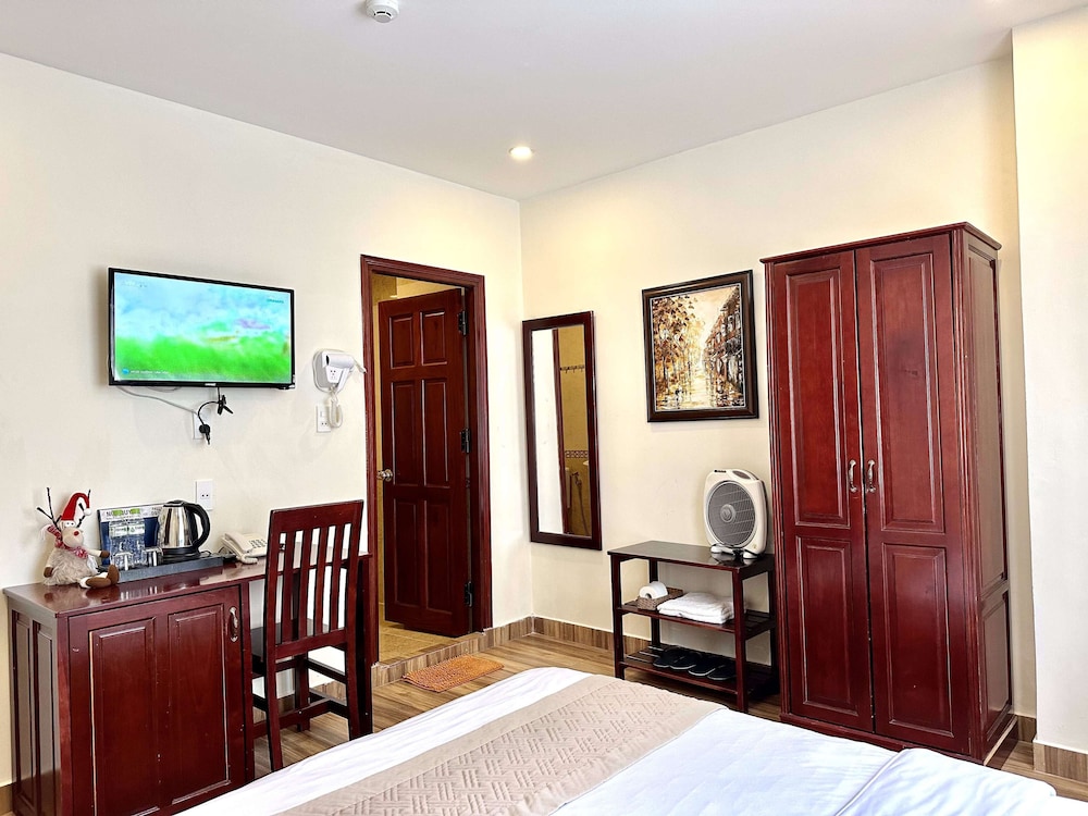 nam xuan premium hotel