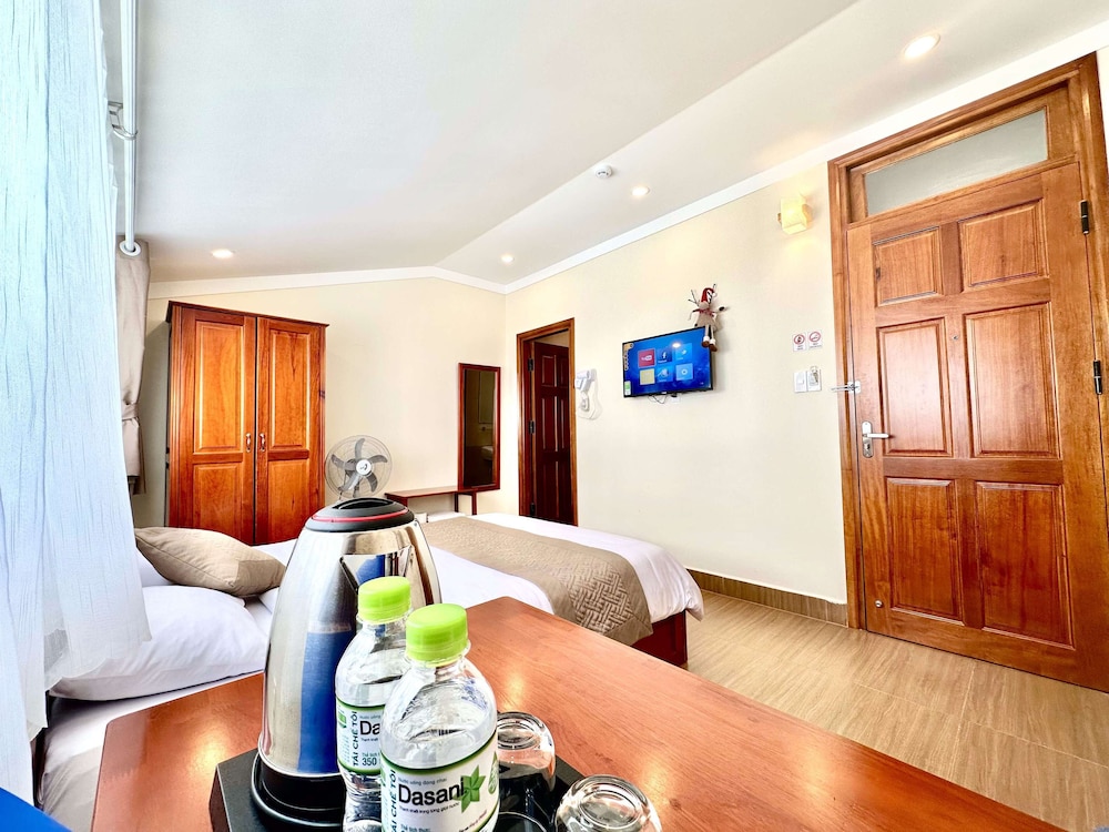 nam xuan premium hotel