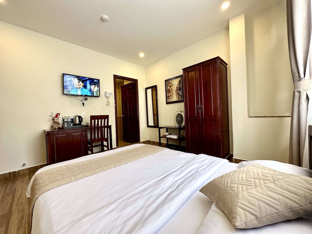 nam xuan premium hotel