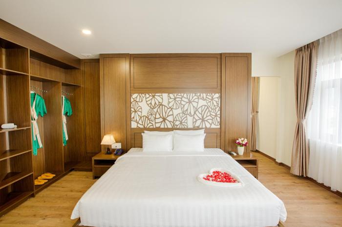 central hotel and spa