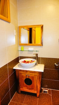 senkotel nha trang managed by nest group