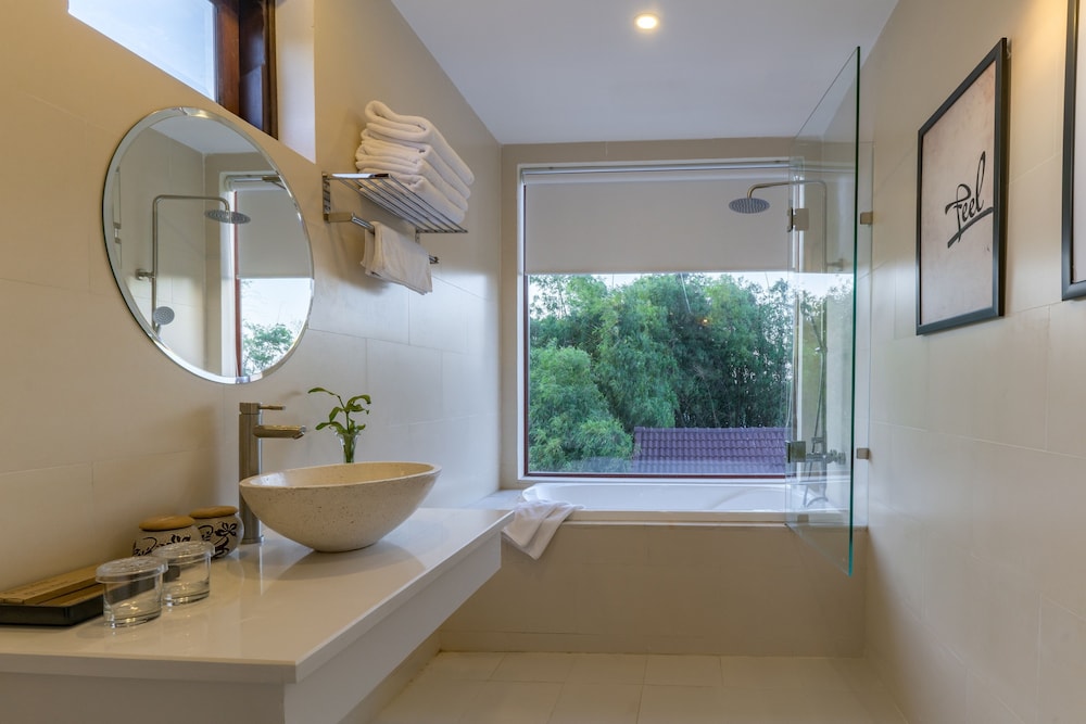 riverside hamlet homestay and villas