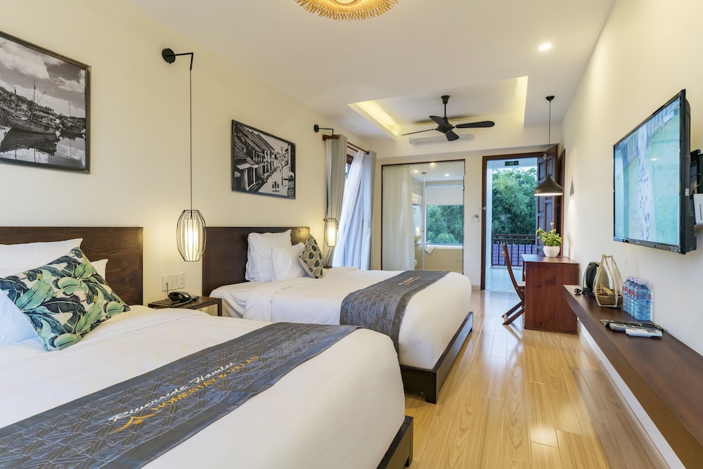 riverside hamlet homestay and villas