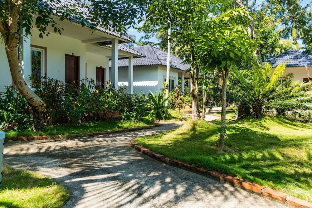 long mountain be home 5 resort