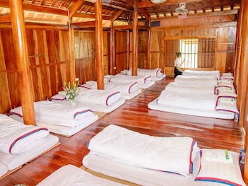 moc chau arena village