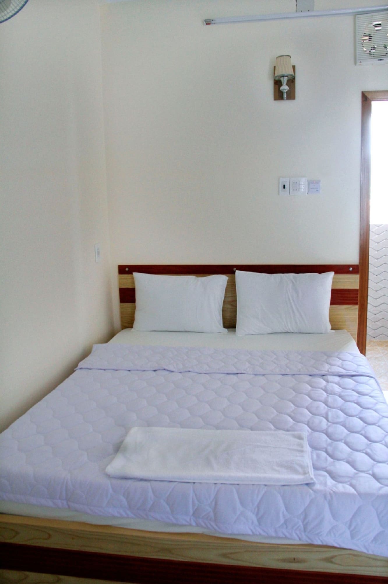 yen vy 32 hotel hostel