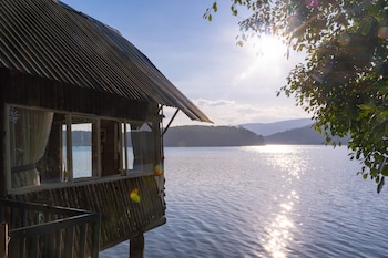 the lake house dalat hostel