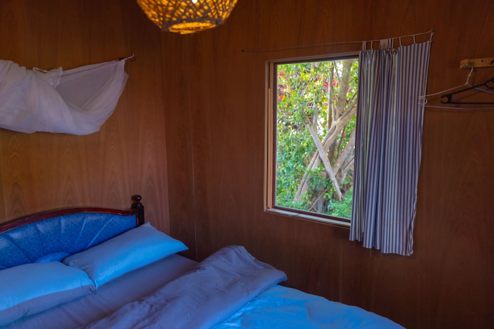 the lake house dalat hostel