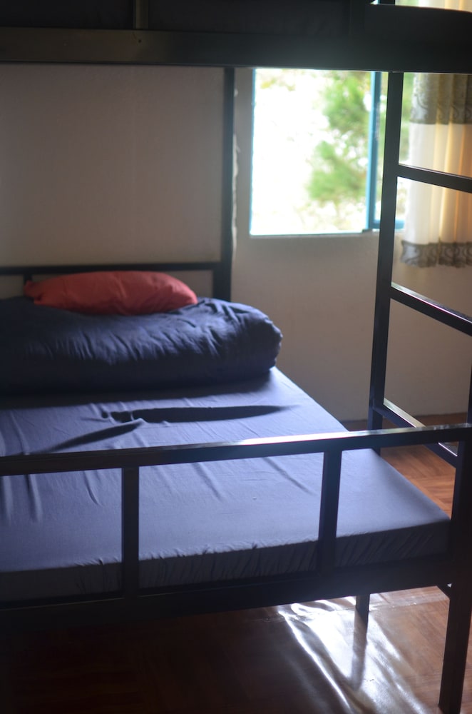 the lake house dalat hostel