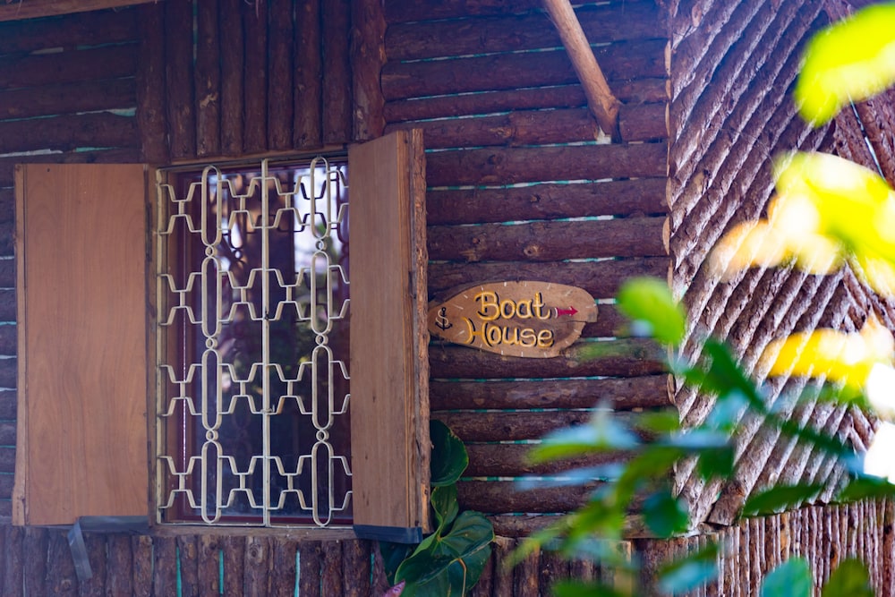 the lake house dalat hostel