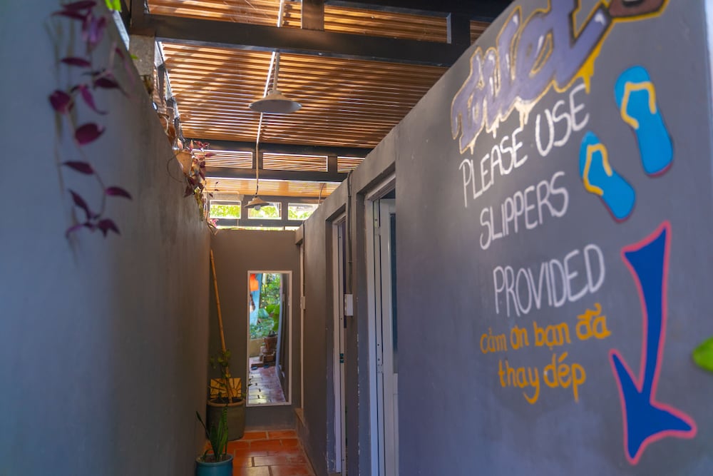 the lake house dalat hostel