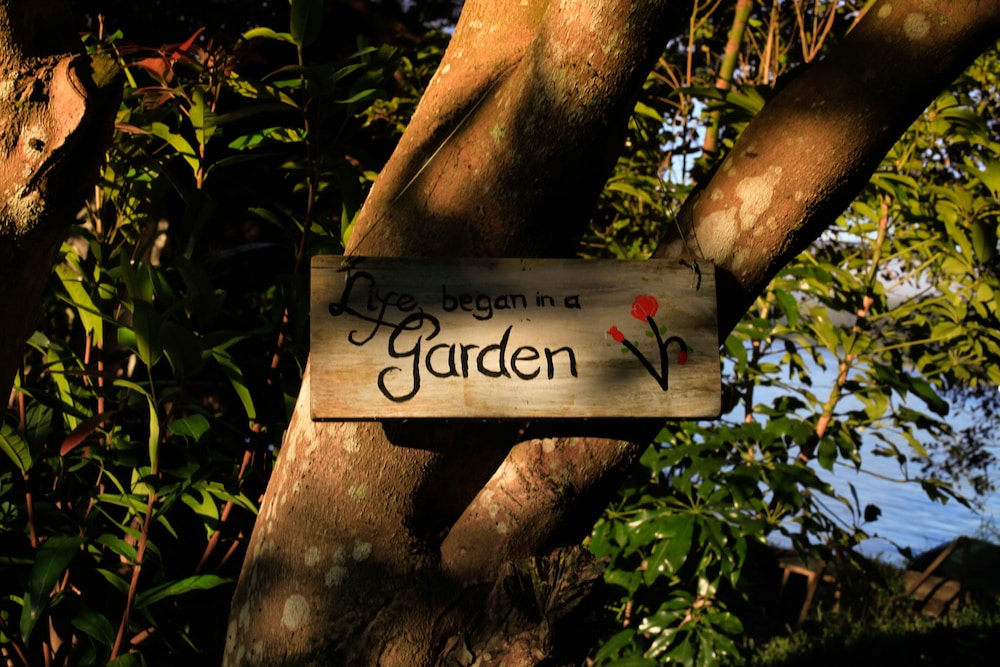 the lake house dalat hostel