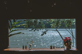 the lake house dalat hostel