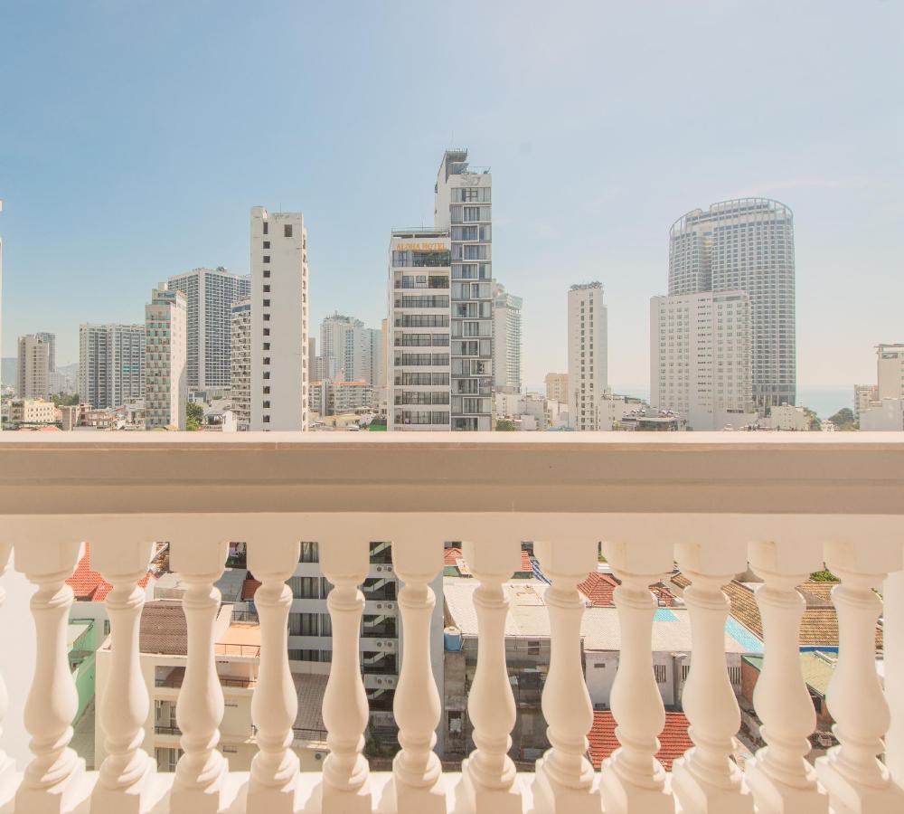 seven seas hotel and apartment