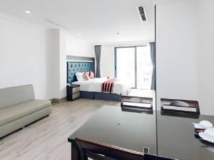 seven seas hotel and apartment