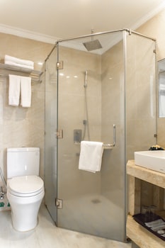 seven seas hotel and apartment