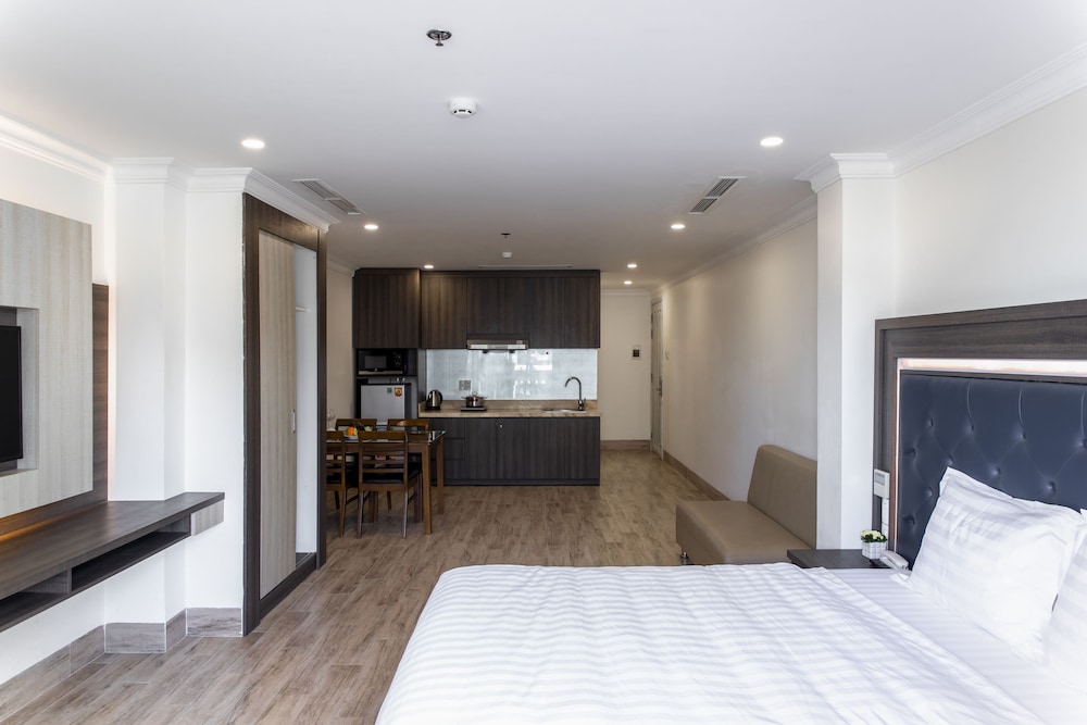 seven seas hotel and apartment