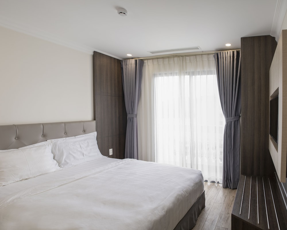 seven seas hotel and apartment