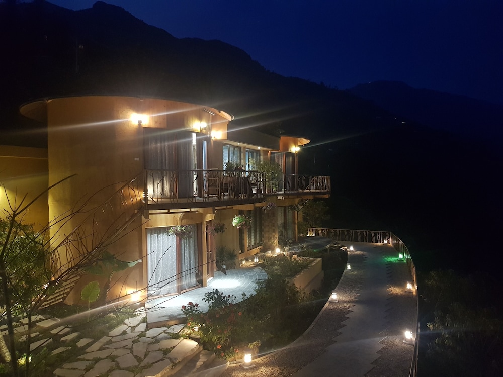 sapa clay house mountain retreat