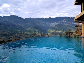 sapa clay house mountain retreat