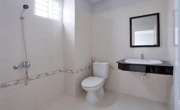 white swan apartment
