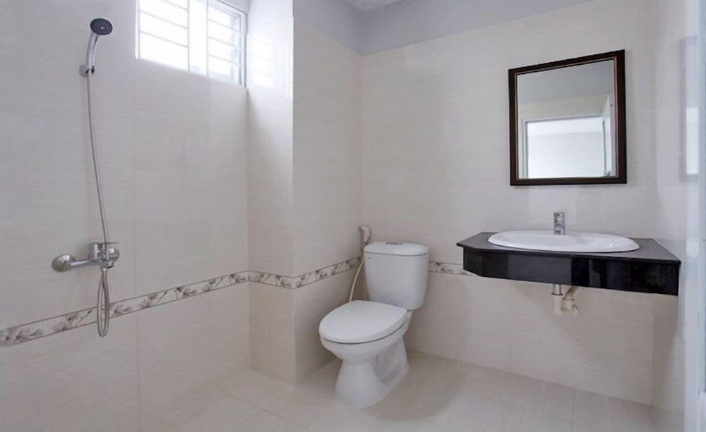 white swan apartment