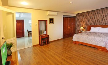 white swan apartment