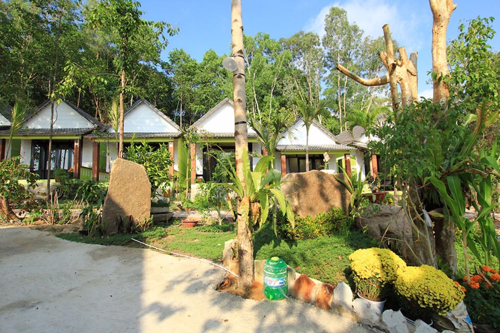 mai phuong binh bungalow