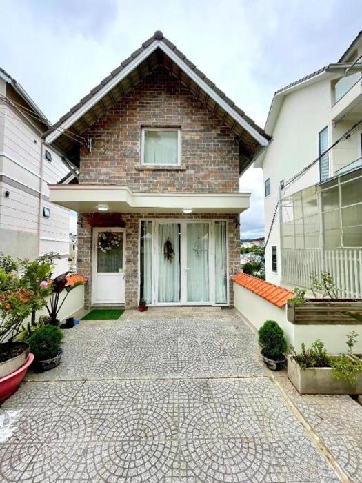 the orchid villa