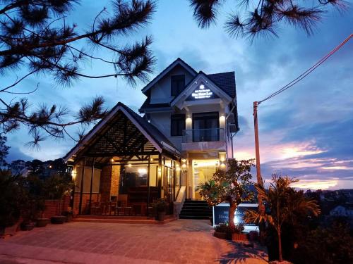 the orchid villa