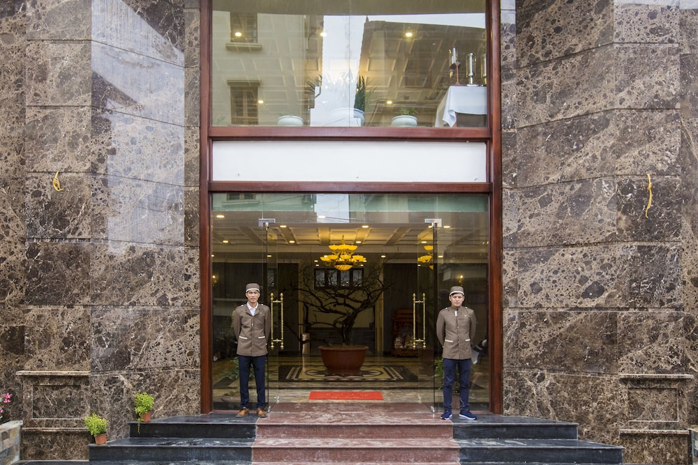 sapa lodge hotel