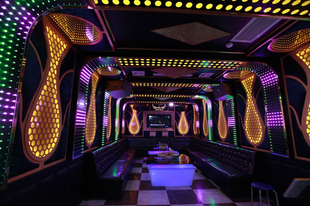 muong thanh holiday con cuong