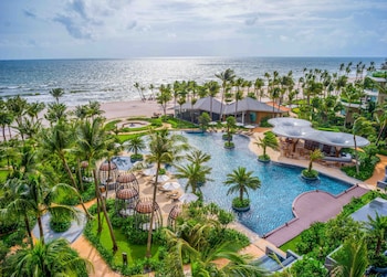 intercontinental phu quoc long beach resort by ihg