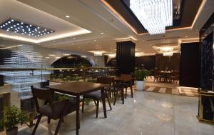 grandiose hotel and spa