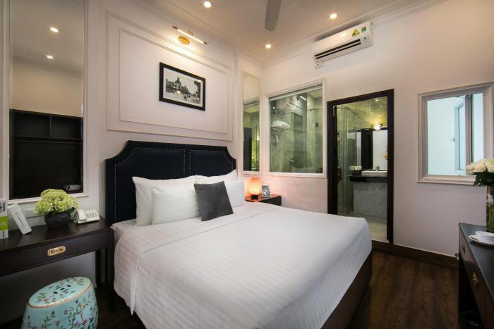 golden rooster hotel