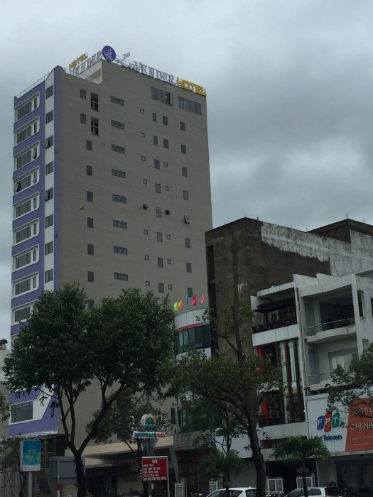 lavender riverside hotel