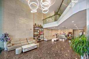 lavender riverside hotel