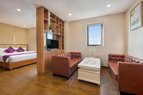 lavender riverside hotel