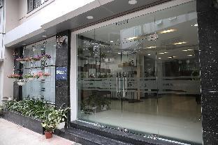 v house 6 serviced apartment