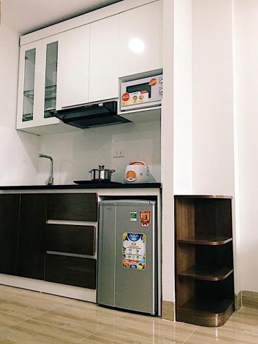 v house 6 serviced apartment