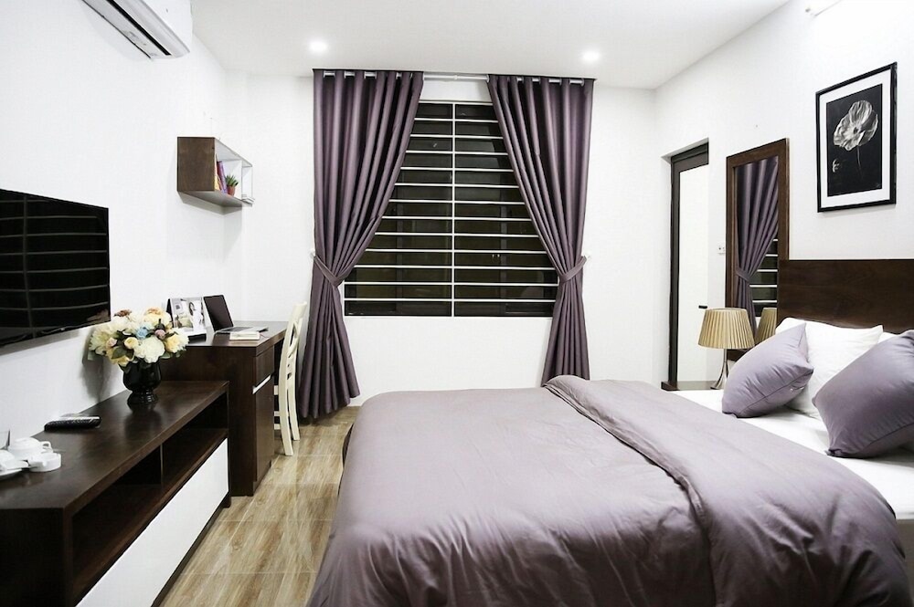 v house 6 serviced apartment