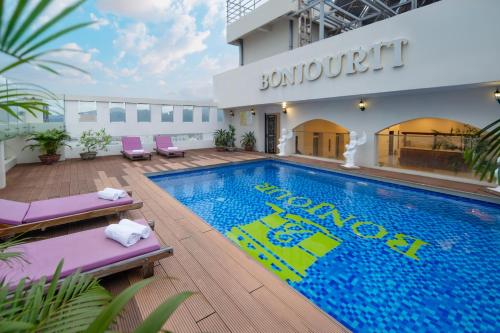 bonjour nha trang hotel