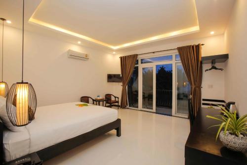 hoi an sunny pool villa