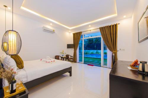 hoi an sunny pool villa