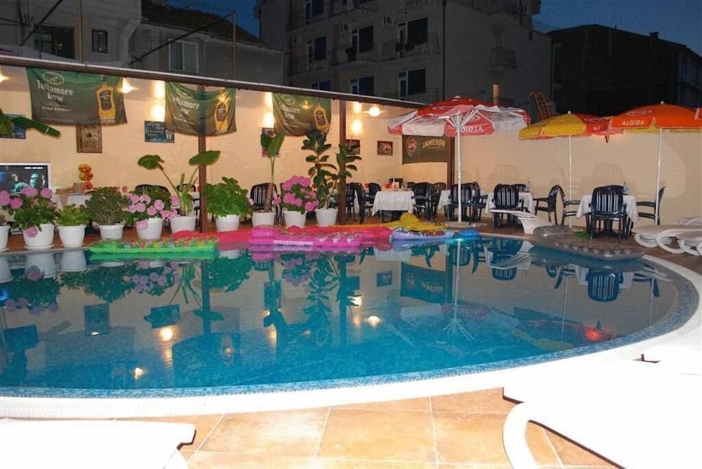 hotel italia nessebar