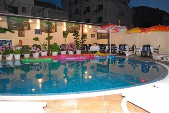 hotel italia nessebar